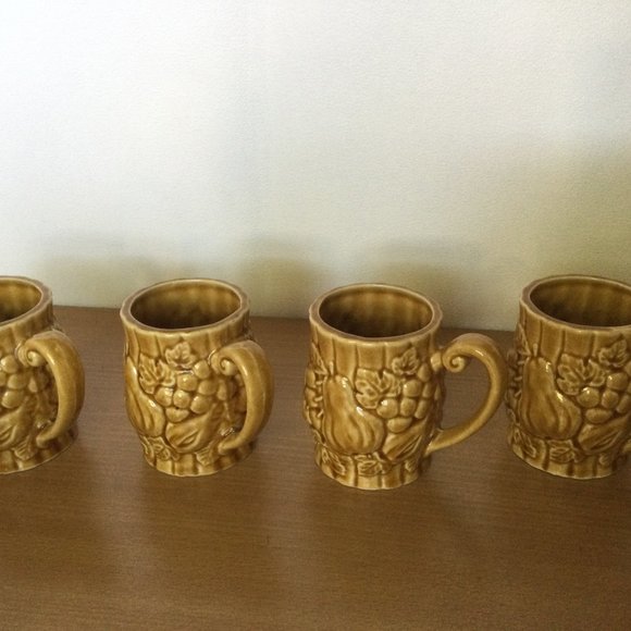 lot of 4 Vintage Japanese Coffee mugs marked Japan raised fruits design - Picture 2 of 6